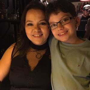 Meet your Posher, Lorena